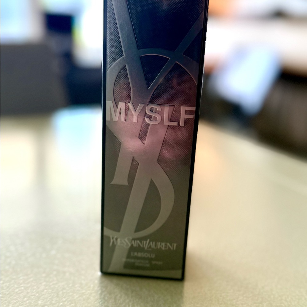 Yves Saint Laurent Beaute MYSLF L'Absolu Parfum for Men - 100% authentic! - Picture 5 of 8